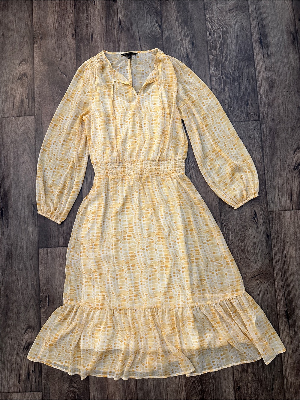 Banana Republic Tiered Chiffon Long Sleeves Dress Women’s Size S Yellow